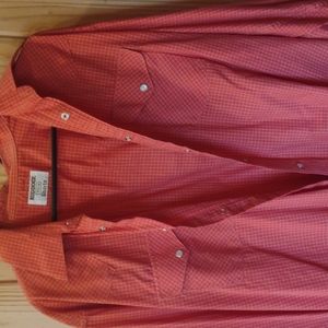 Men's pearl snap shirt